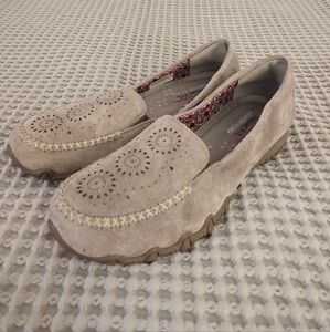 Skechers Beige Suede Loafers for Women, Size 8.5
